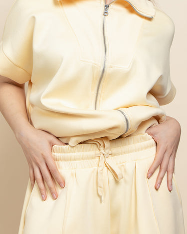 Set capri cream