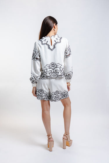 SET SHORT BLANCO Y NEGRO