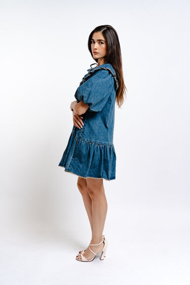 VESTIDO CORTO DE MEZCLILLA CON MANGAS BOMBACHA