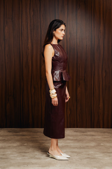 GLOSSED LEATHER SET
