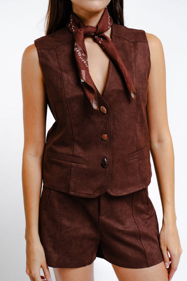 CONJUNTO CAFE SHORT CON PALEACATE