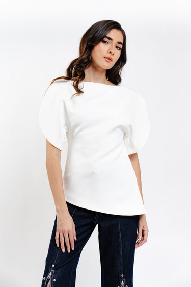 BLUSA BLANCA CON ABERTURA EN LAS MANGAS